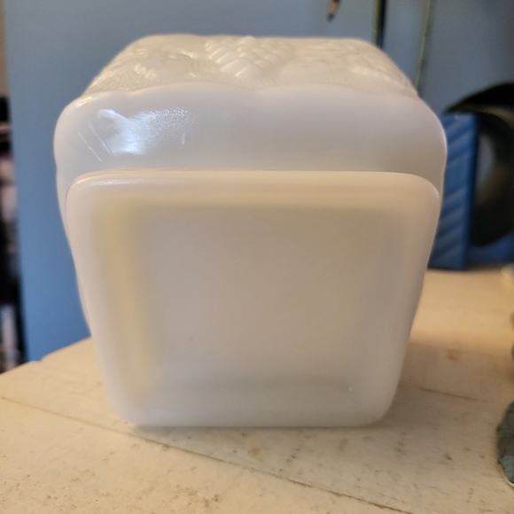 Achor Hocking Square Grape Milk Glass Footes Planter or Decor Dish - Picture 6 of 6